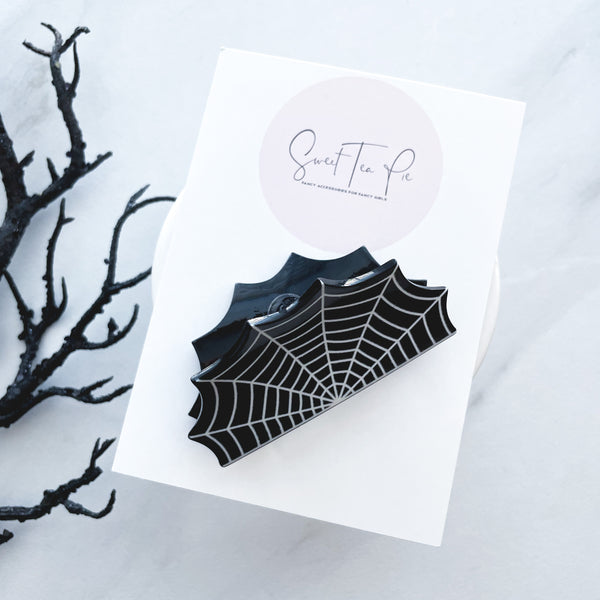 Spider Web Claw Clip