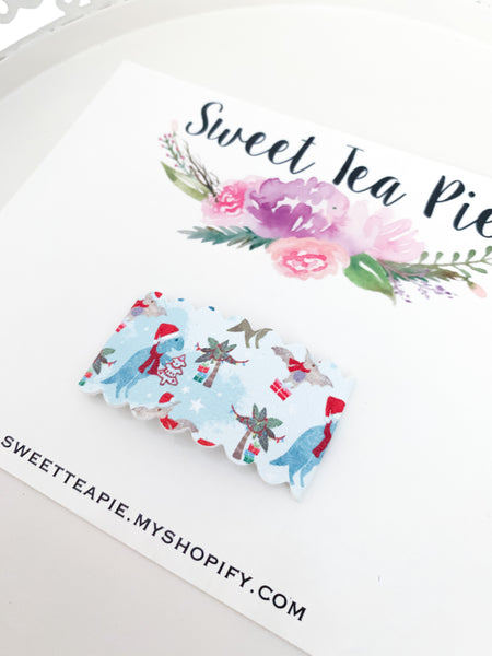 Christmas Dinos Scalloped Snap Clip