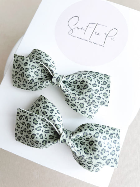 Lucky Leopard Twisted Pigtail Bows